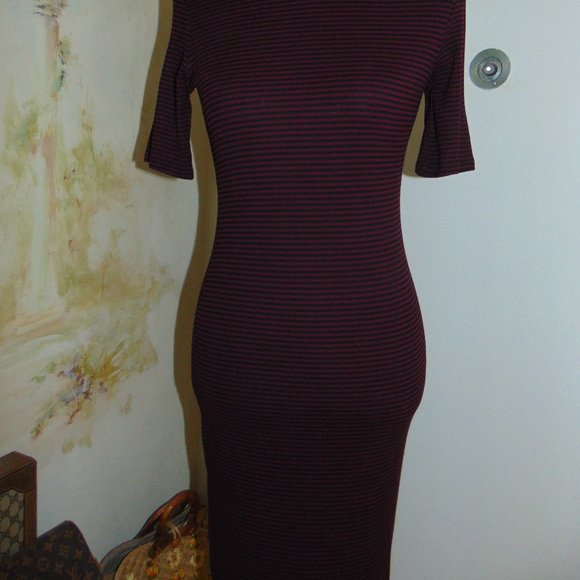 Forever 21 Burgundy Black Striped Knit Sweater Medium Fitted Dress Short Sleeve - Picture 11 of 12